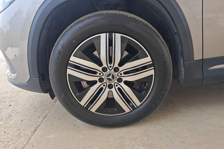 Used Mercedes-Benz EQA 2022 EQA 260 Left Front Wheel Hub