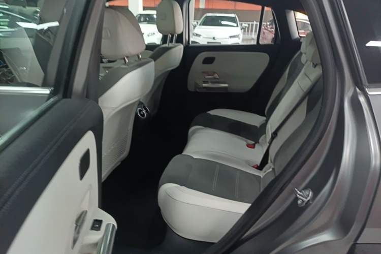 Used Mercedes-Benz EQA 2022 EQA 300 4MATIC Launch Edition Left Rear Seat