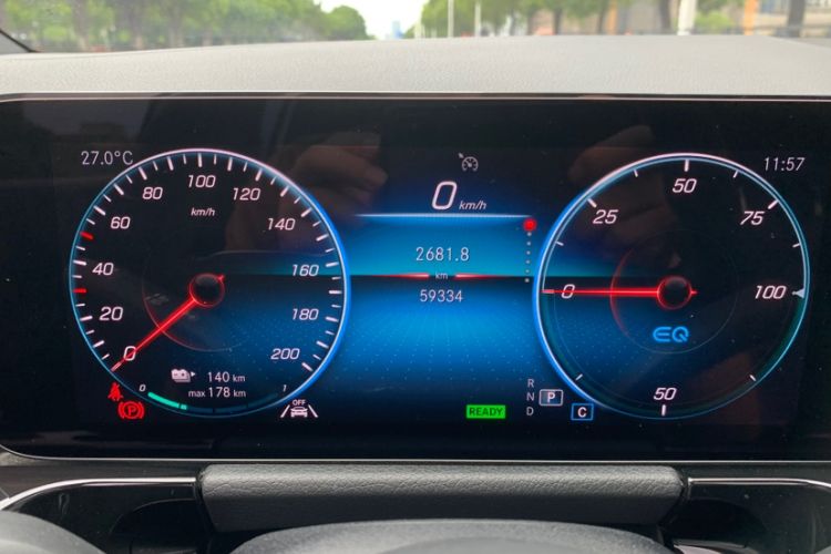 Used Mercedes-Benz EQA 2022 EQA 260 Odometer Close Up