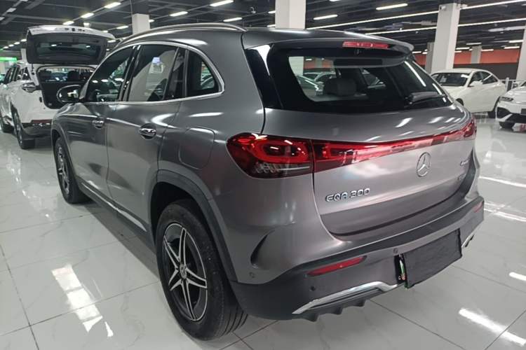 Used Mercedes-Benz EQA 2022 EQA 300 4MATIC Launch Edition Rear Left 45 Deg