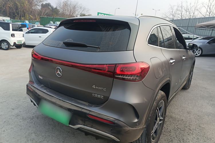 Used Mercedes-Benz EQA 2022 EQA 300 4MATIC Launch Edition Rear Right 45 Deg