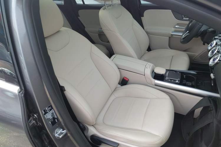 Used Mercedes-Benz EQA 2022 EQA 260 Right Front Seat
