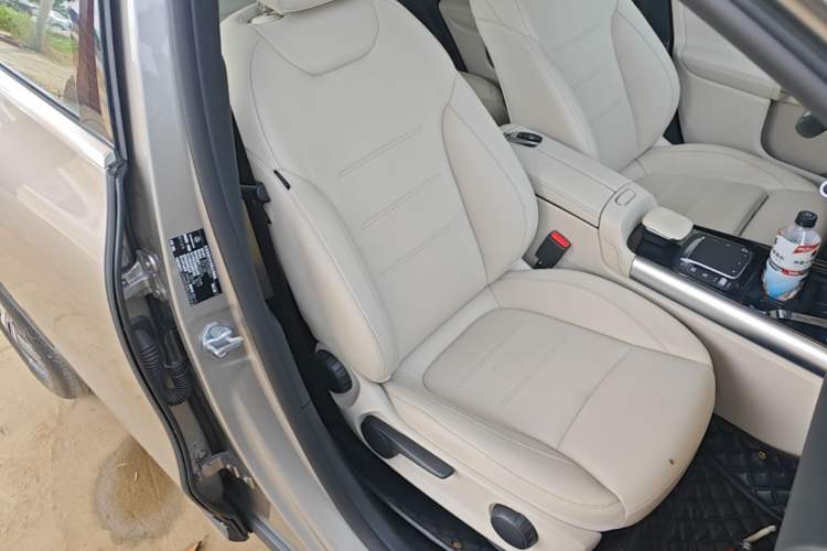 Used Mercedes-Benz EQA 2022 EQA 260 Right Front Seat
