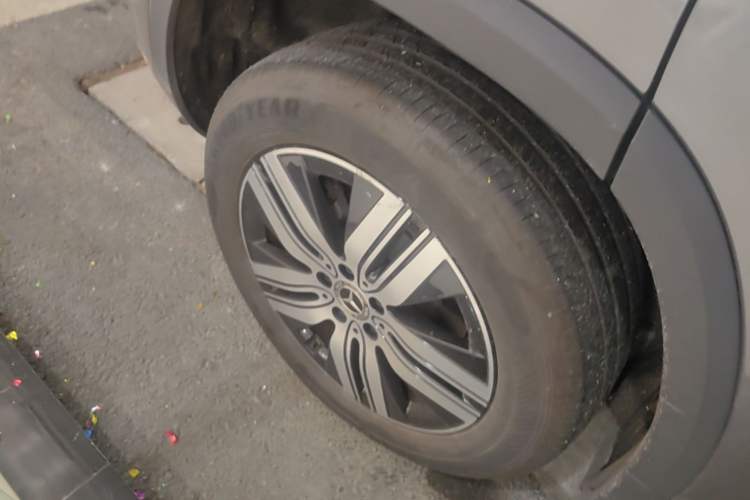 Used Mercedes-Benz EQA 2022 EQA 260 Right Rear Wheel Hub