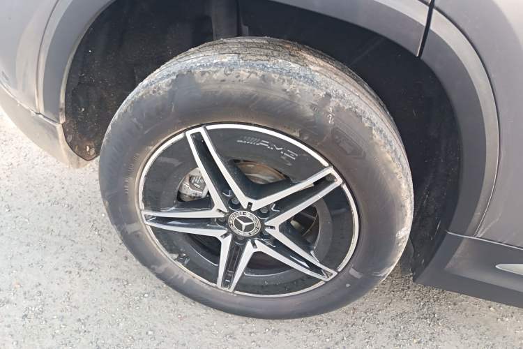 Used Mercedes-Benz EQA 2022 EQA 300 4MATIC Launch Edition Right Rear Wheel Hub