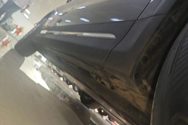 Used Mercedes-Benz EQA 2022 EQA 260 Right Side Sill
