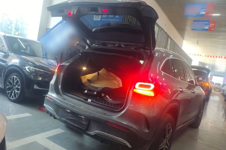 Used Mercedes-Benz EQA 2022 EQA 300 4MATIC Launch Edition Trunk