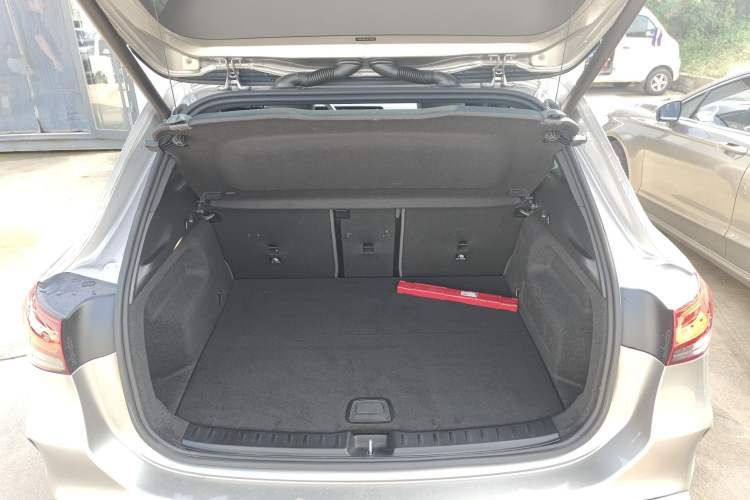 Used Mercedes-Benz EQA 2022 EQA 300 4MATIC Launch Edition Trunk