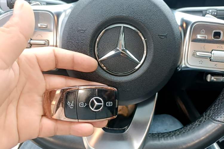 Used Mercedes-Benz EQA 2022 EQA 300 4MATIC Launch Edition Vehicle Key
