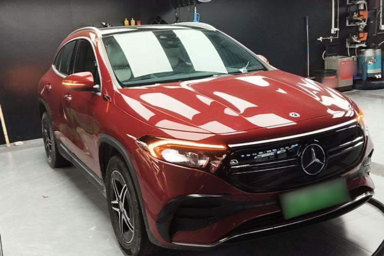 Used Mercedes-Benz EQA 2022 EQA 300 4MATIC Launch Edition Front Right 45 Deg
