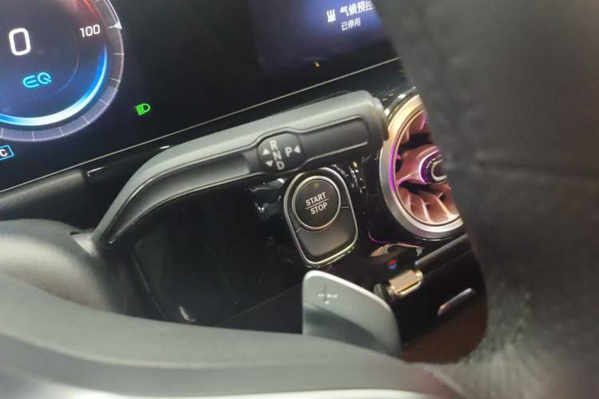 Used Mercedes-Benz EQA 2022 EQA 300 4MATIC Launch Edition Gear Lever