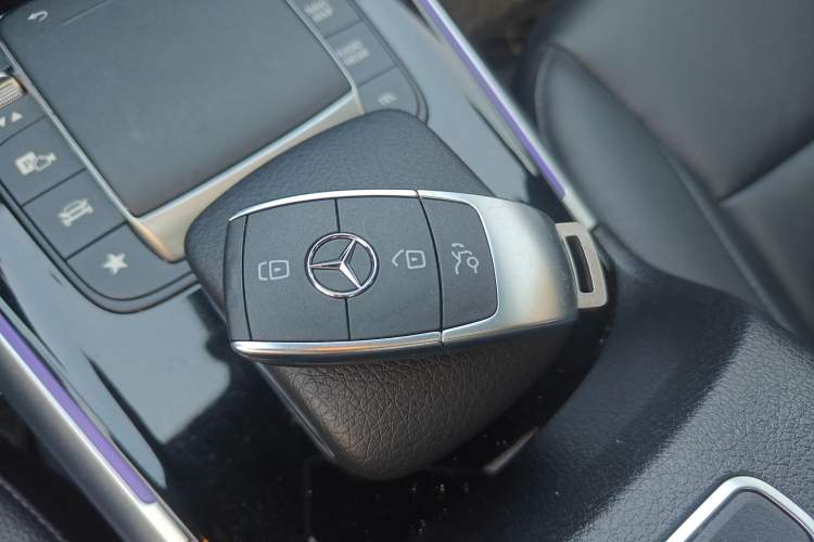 Used Mercedes-Benz EQA 2022 EQA 260 Interior 1