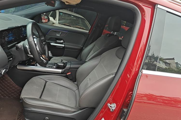 Used Mercedes-Benz EQA 2022 EQA 300 4MATIC Launch Edition Left Front Seat