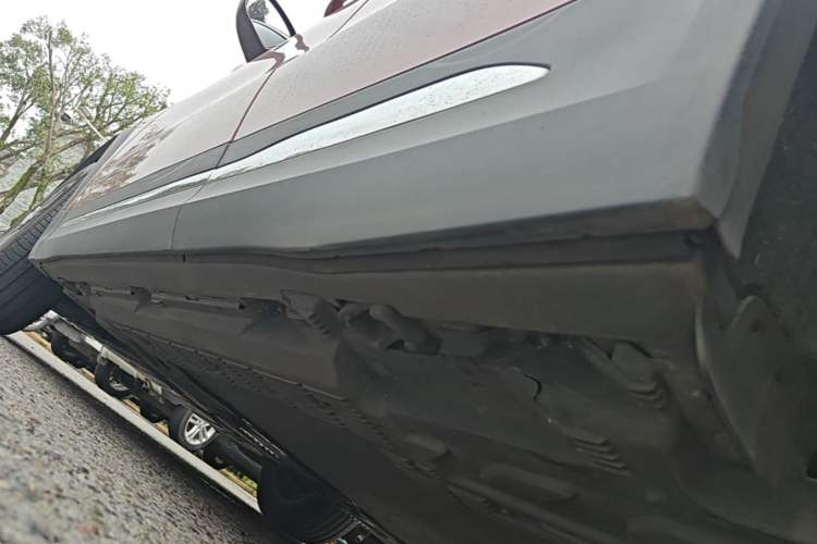 Used Mercedes-Benz EQA 2022 EQA 300 4MATIC Launch Edition Left Side Sill