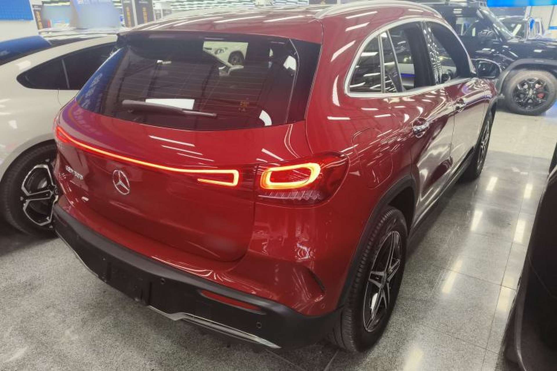 Used Mercedes-Benz EQA 2022 EQA 300 4MATIC Launch Edition Rear Right 45 Deg