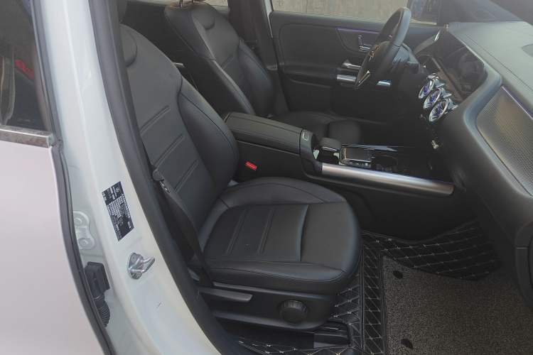 Used Mercedes-Benz EQA 2022 EQA 260 Right Front Seat