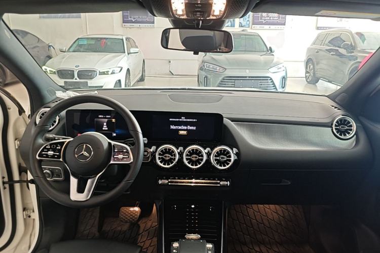 Used Mercedes-Benz EQA 2022 EQA 260 Center Console
