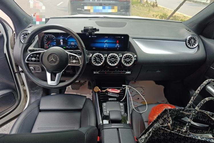 Used Mercedes-Benz EQA 2022 EQA 260 Center Console