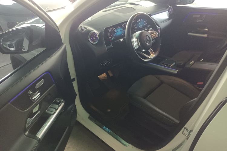 Used Mercedes-Benz EQA 2022 EQA 300 4MATIC Launch Edition Driver Seat