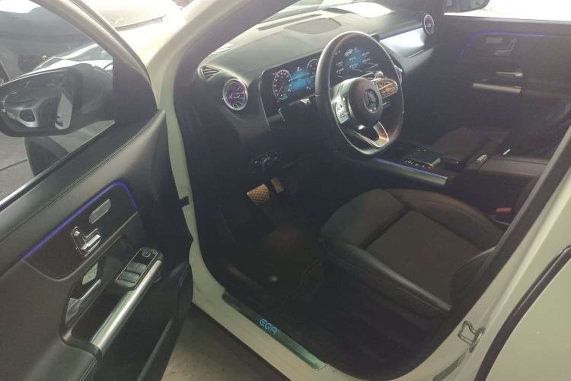 Used Mercedes-Benz EQA 2022 EQA 300 4MATIC Launch Edition Driver Seat
