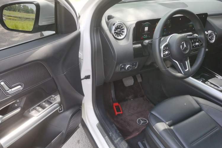 Used Mercedes-Benz EQA 2022 EQA 260 Driver Seat