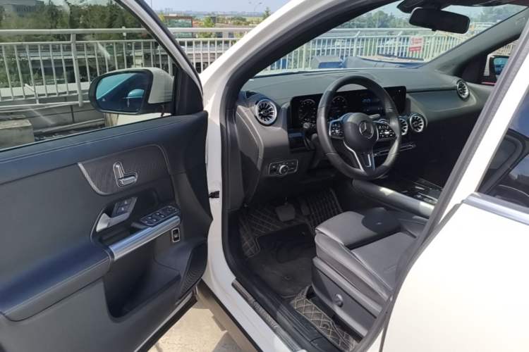 Used Mercedes-Benz EQA 2022 EQA 260 Driver Seat
