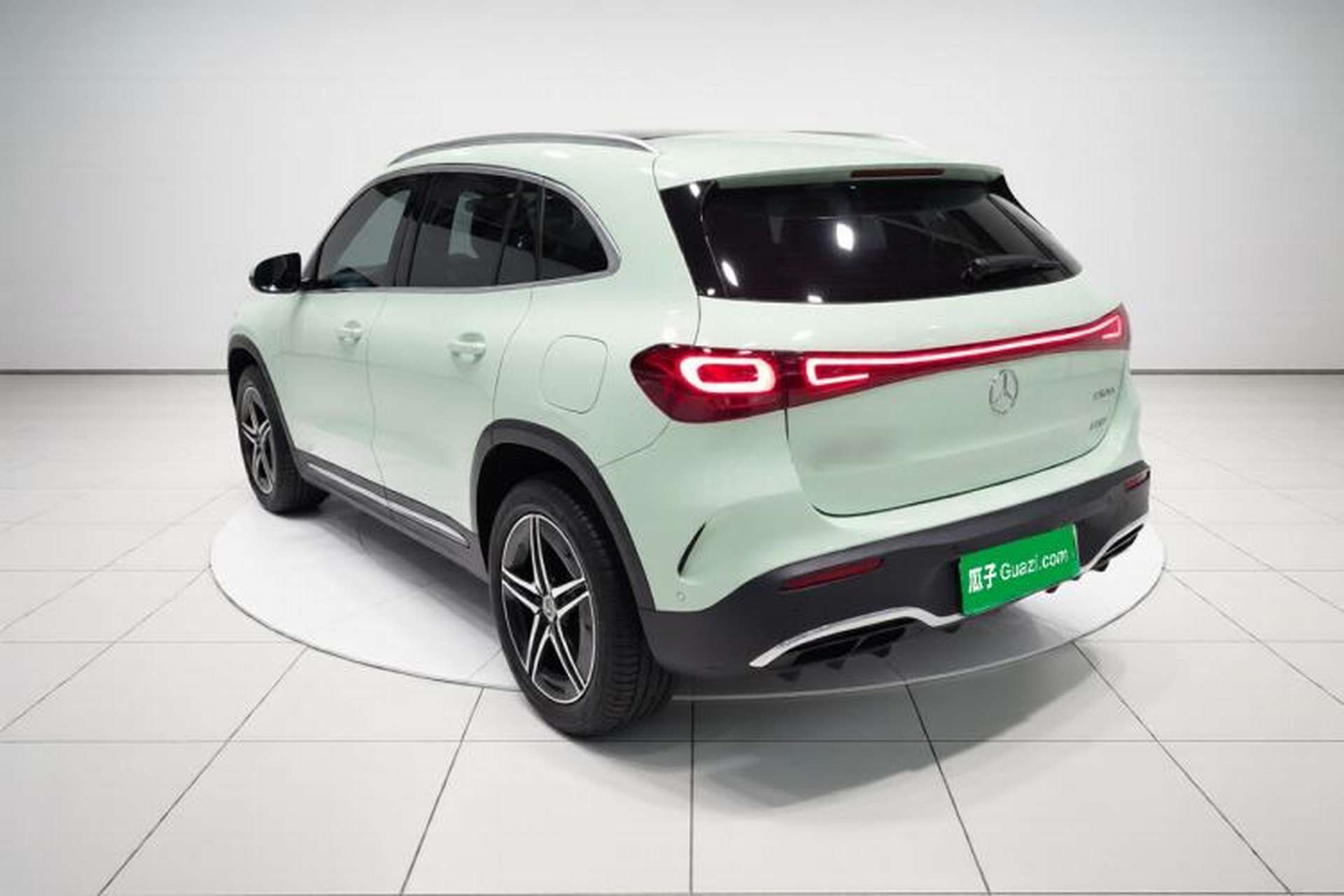Used Mercedes-Benz EQA 2022 EQA 300 4MATIC Launch Edition Exterior 2
