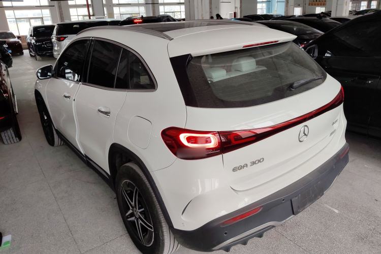 Used Mercedes-Benz EQA 2022 EQA 300 4MATIC Launch Edition Exterior 2