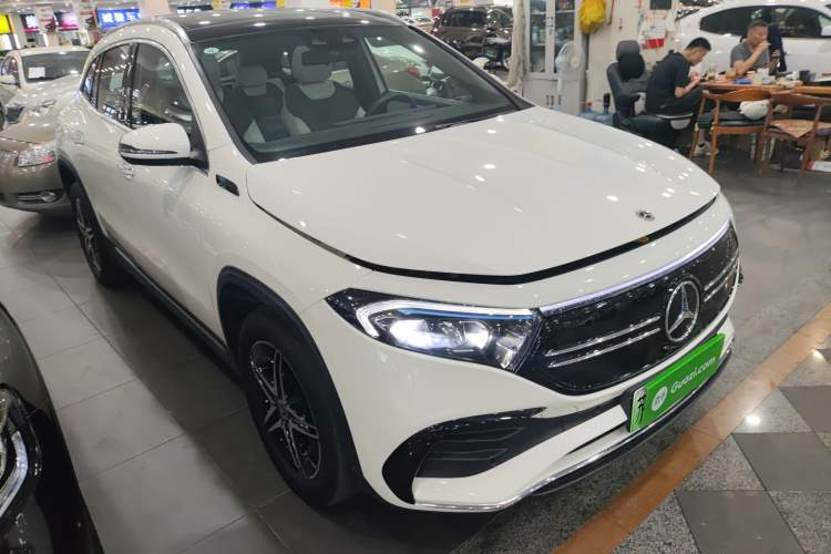 Used Mercedes-Benz EQA 2022 EQA 300 4MATIC Launch Edition Exterior 2