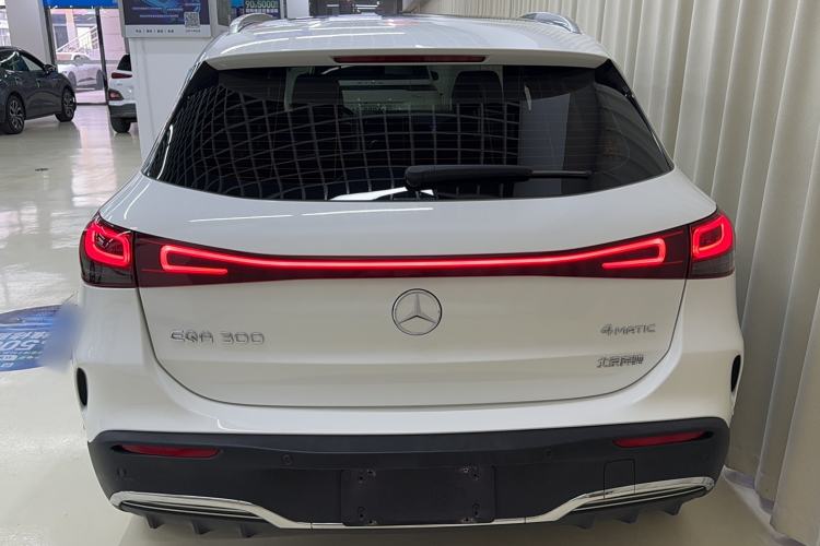 Used Mercedes-Benz EQA 2022 EQA 300 4MATIC Launch Edition Exterior 3