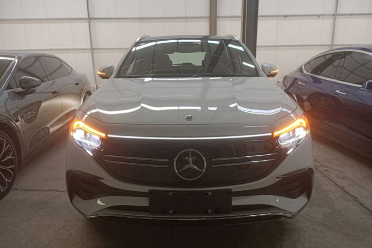 Used Mercedes-Benz EQA 2022 EQA 300 4MATIC Launch Edition Front