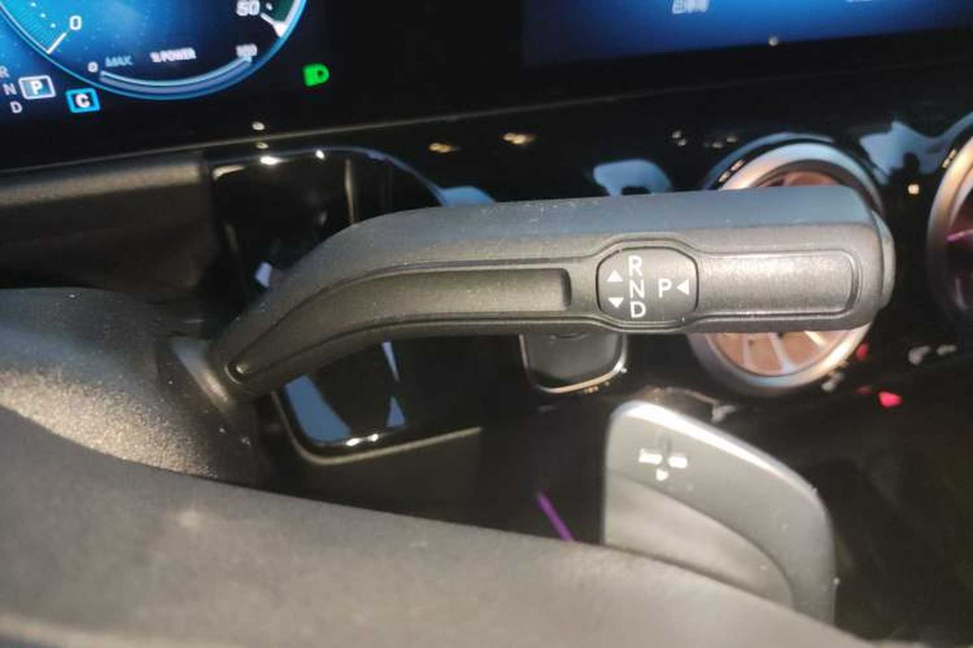 Used Mercedes-Benz EQA 2022 EQA 300 4MATIC Launch Edition Gear Lever