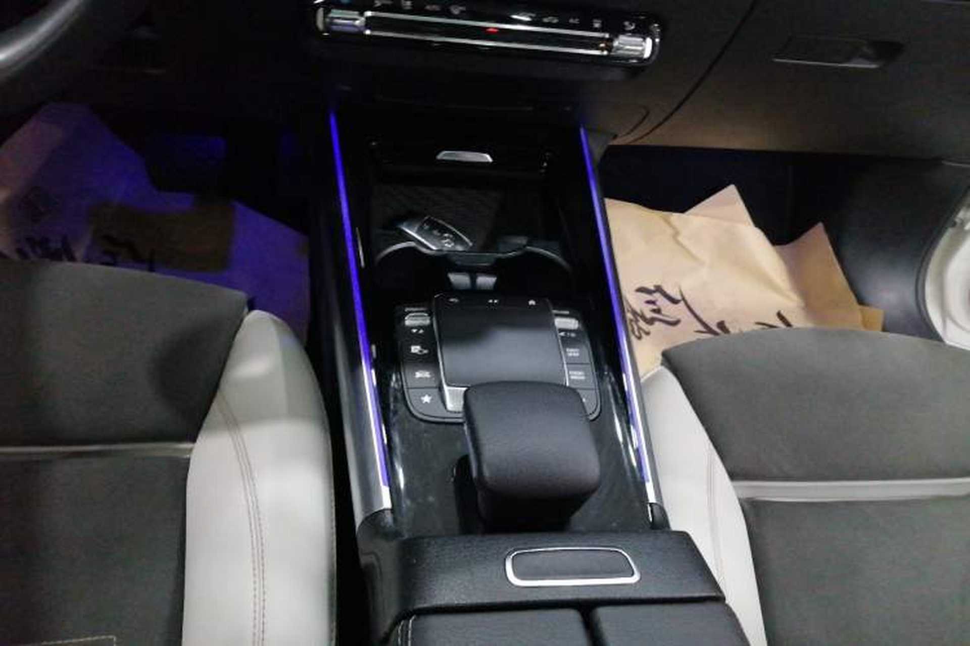 Used Mercedes-Benz EQA 2022 EQA 300 4MATIC Launch Edition Gear Lever