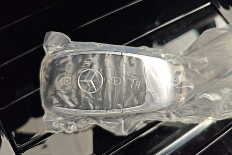 Used Mercedes-Benz EQA 2022 EQA 260 Interior 1