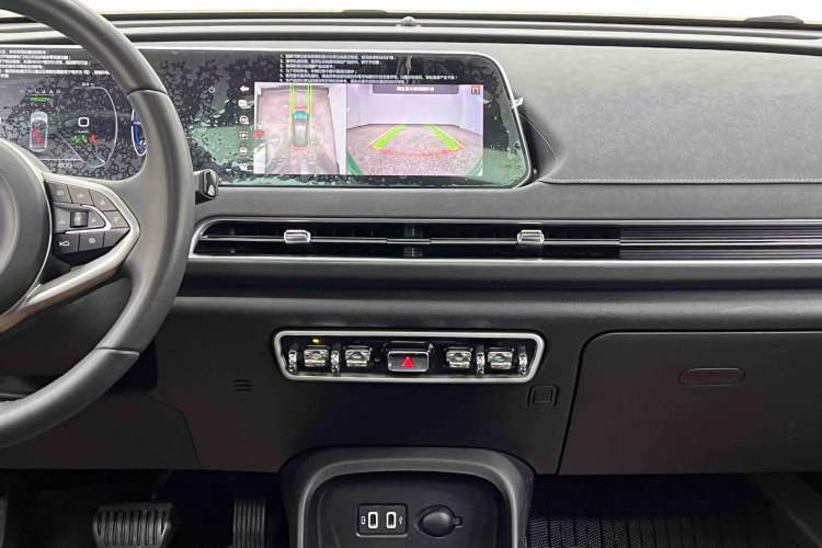 Used Mercedes-Benz EQA 2022 EQA 260 Interior 12