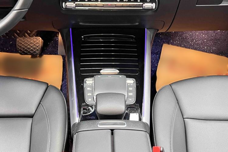 Used Mercedes-Benz EQA 2022 EQA 260 Interior 4