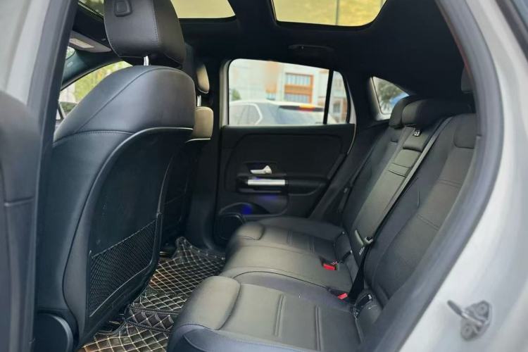 Used Mercedes-Benz EQA 2022 EQA 260 Interior 4
