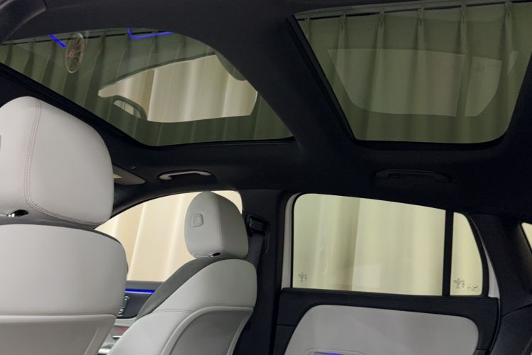 Used Mercedes-Benz EQA 2022 EQA 300 4MATIC Launch Edition Interior 5