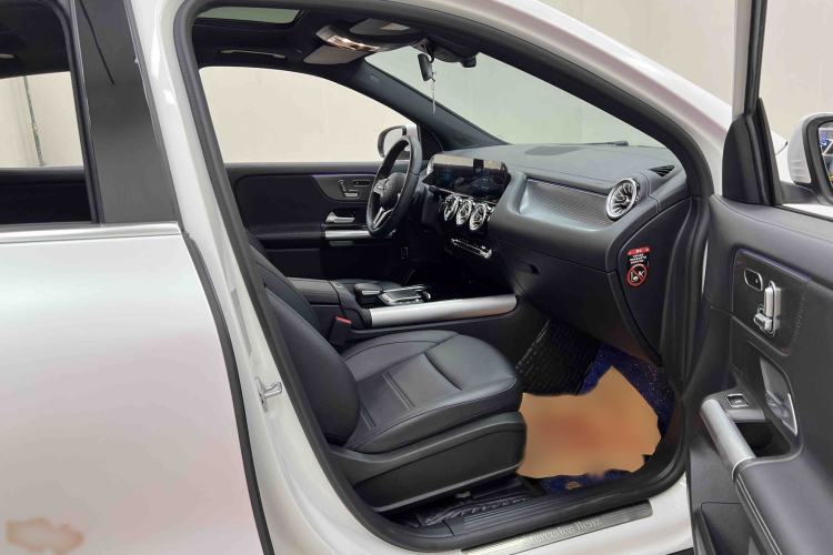 Used Mercedes-Benz EQA 2022 EQA 260 Interior 7