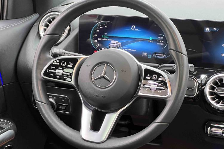 Used Mercedes-Benz EQA 2022 EQA 260 Interior 8