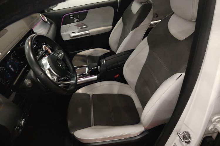 Used Mercedes-Benz EQA 2022 EQA 300 4MATIC Launch Edition Left Front Seat