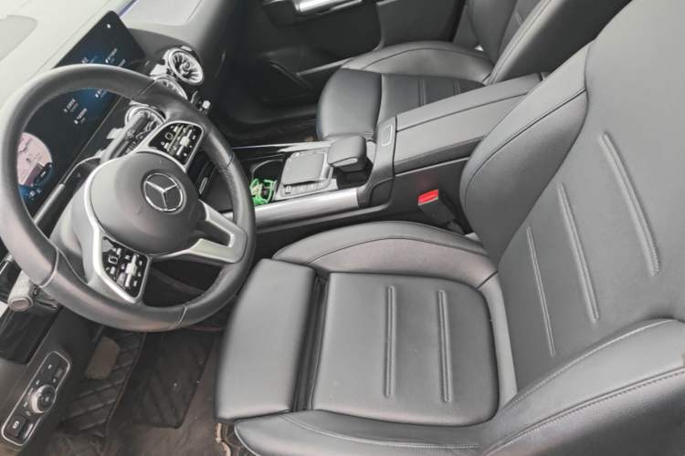 Used Mercedes-Benz EQA 2022 EQA 260 Left Front Seat