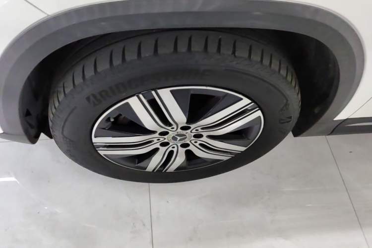 Used Mercedes-Benz EQA 2022 EQA 260 Left Front Wheel Hub