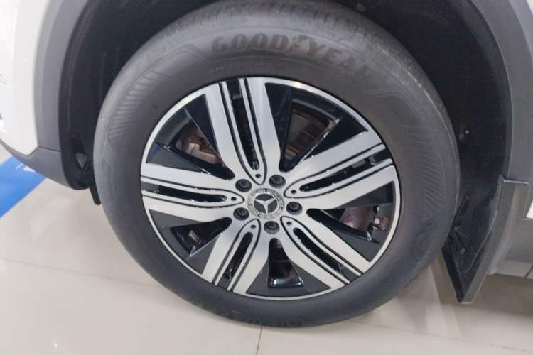 Used Mercedes-Benz EQA 2022 EQA 260 Left Front Wheel Hub