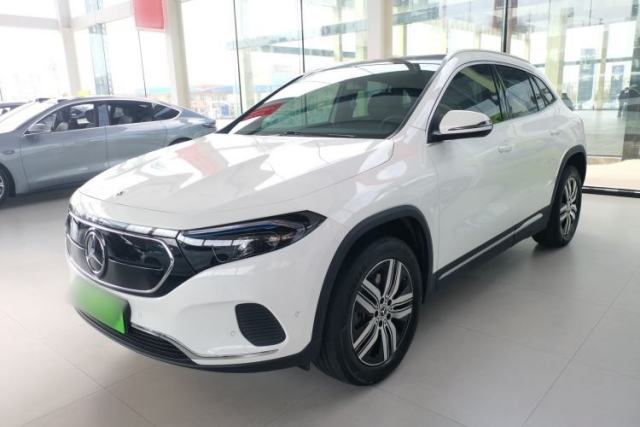 Ojetý Mercedes-Benz EQA 2022 EQA 260