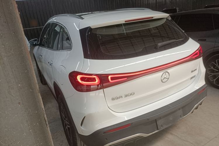 Used Mercedes-Benz EQA 2022 EQA 300 4MATIC Launch Edition Rear Left 45 Deg
