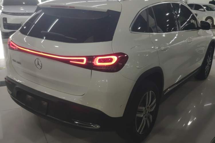 Used Mercedes-Benz EQA 2022 EQA 260 Rear Right 45 Deg