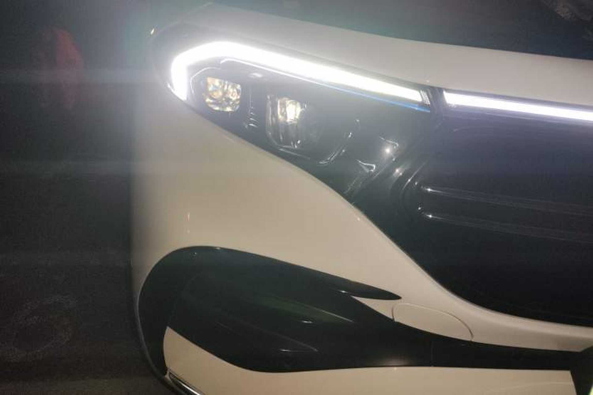 Used Mercedes-Benz EQA 2022 EQA 300 4MATIC Launch Edition Right Front Headlight