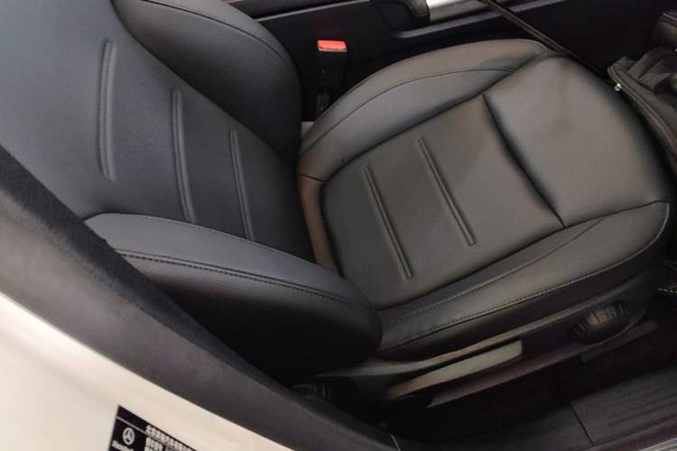 Used Mercedes-Benz EQA 2022 EQA 260 Right Front Seat