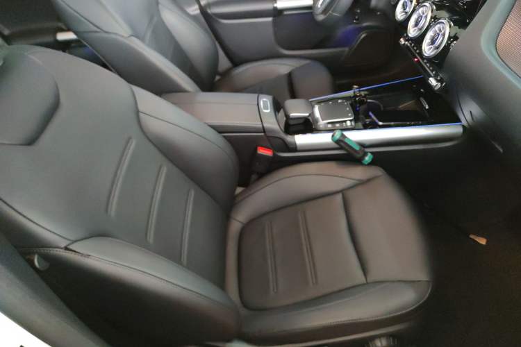 Used Mercedes-Benz EQA 2022 EQA 260 Right Front Seat